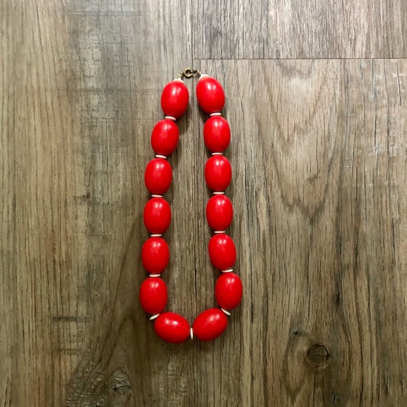 Vintage Red Chunky Beaded Necklace - Picture 3 of 6